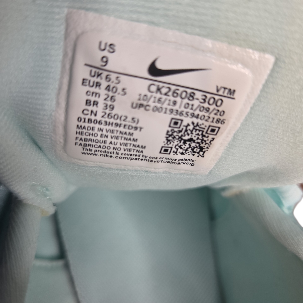 Nike Women's Mint Green Air Max 270 - Picture 4 of 5